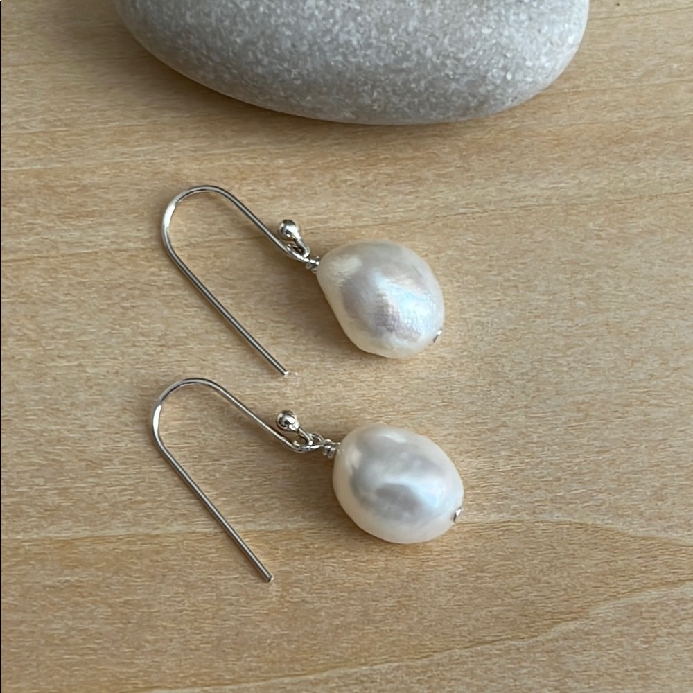 Sterling Silver freshwater Pearl Earrings with Classic Design
